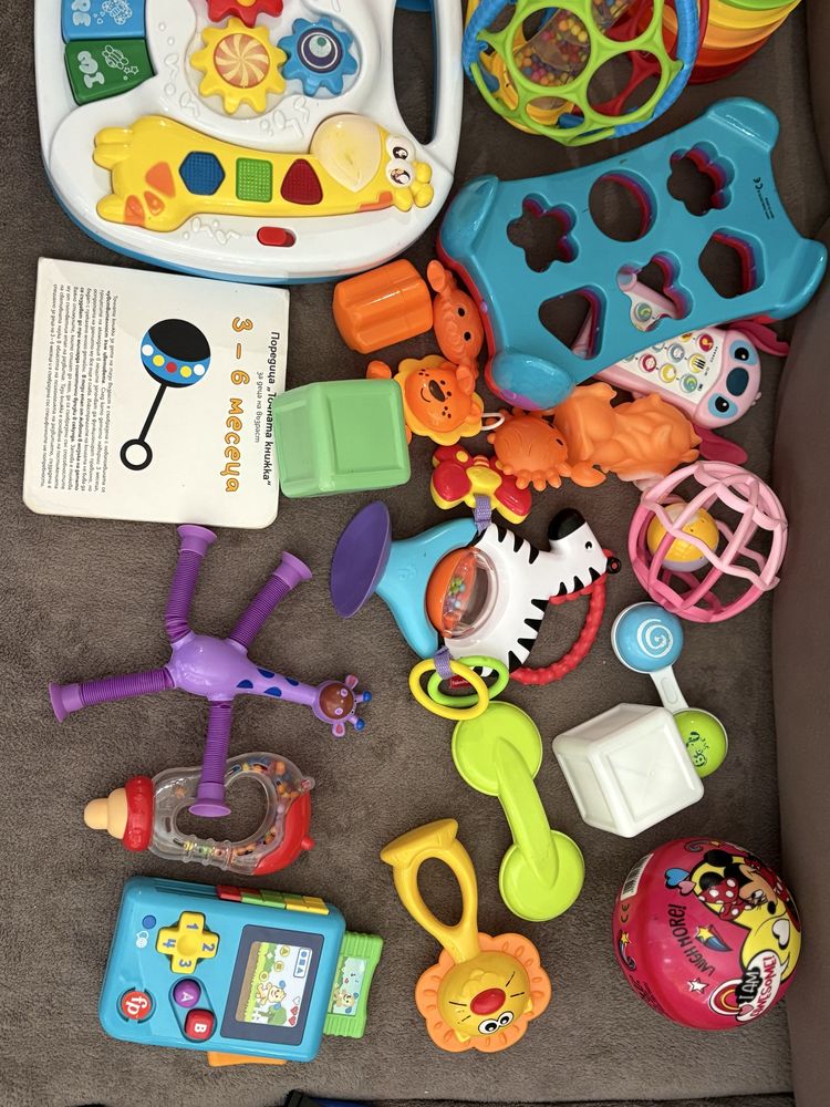 Бебешки плюшени играчки