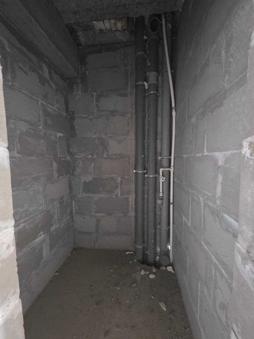 Продаётся 2х комн квартира на 3 этаже Ор-р Пиридастгир