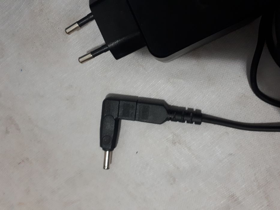 Încărcător universal pentru laptop, 19-20 v  45W/Myria