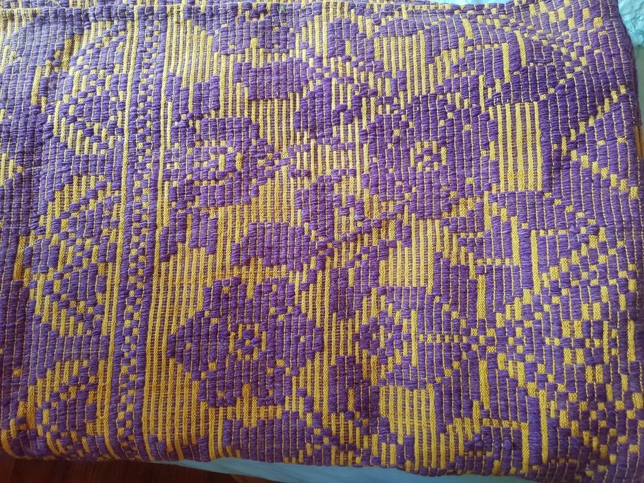 Carpetă cuvertura pat lana mov galben traditional lana 100%din Oltenia