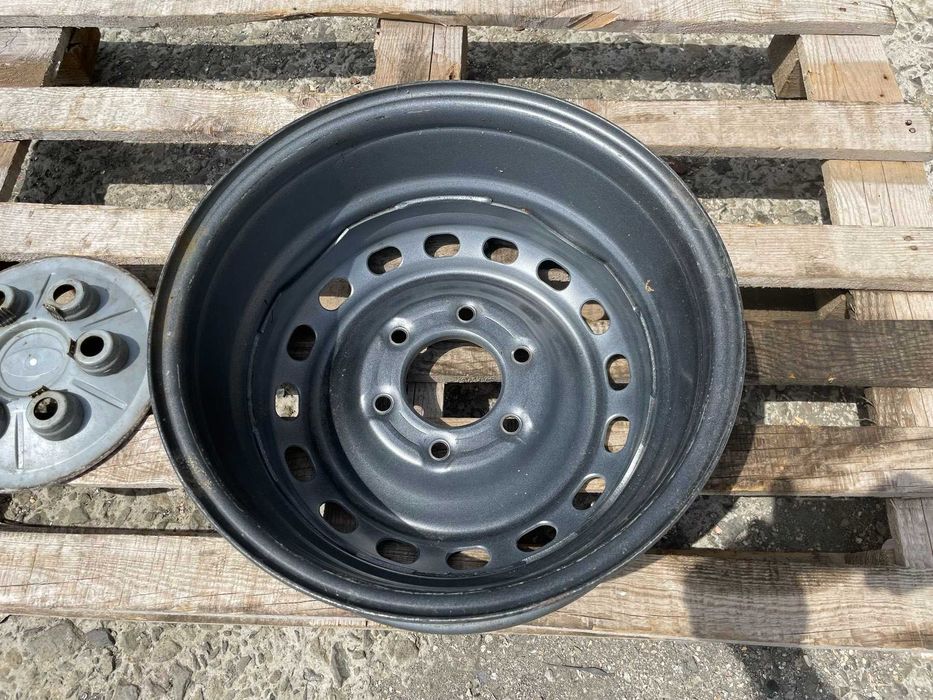 16цола джанта 6х139,7 HYUNDAI H-1 H350 Grand Starex 6,5J et56 Оригинал