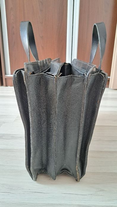 Geanta diplomat barbateasca