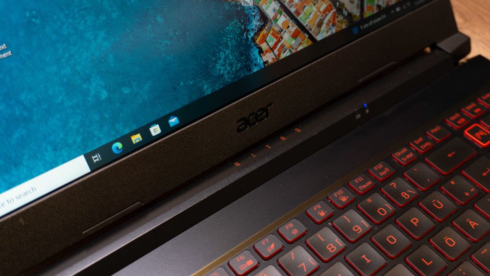 Laptop gaming Acert Nitro 5 Ryzen 7 4800H GTX 1650Ti 16Gb ram 144hz