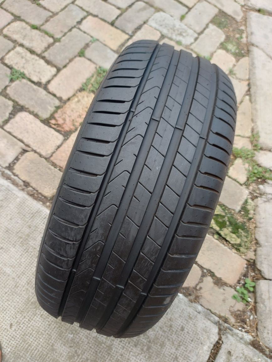 O bucată 275/255 45/40 R19 vară - una Pirelli Michelin