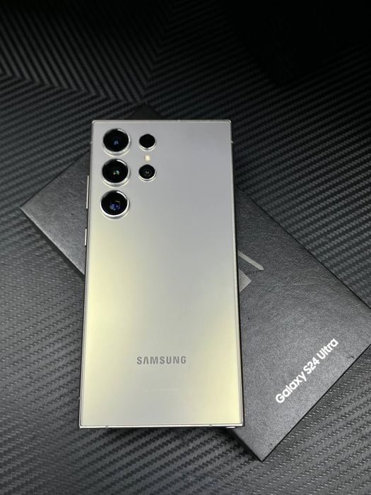 Samsung galaxy s24 ultra 5G 12/256gb