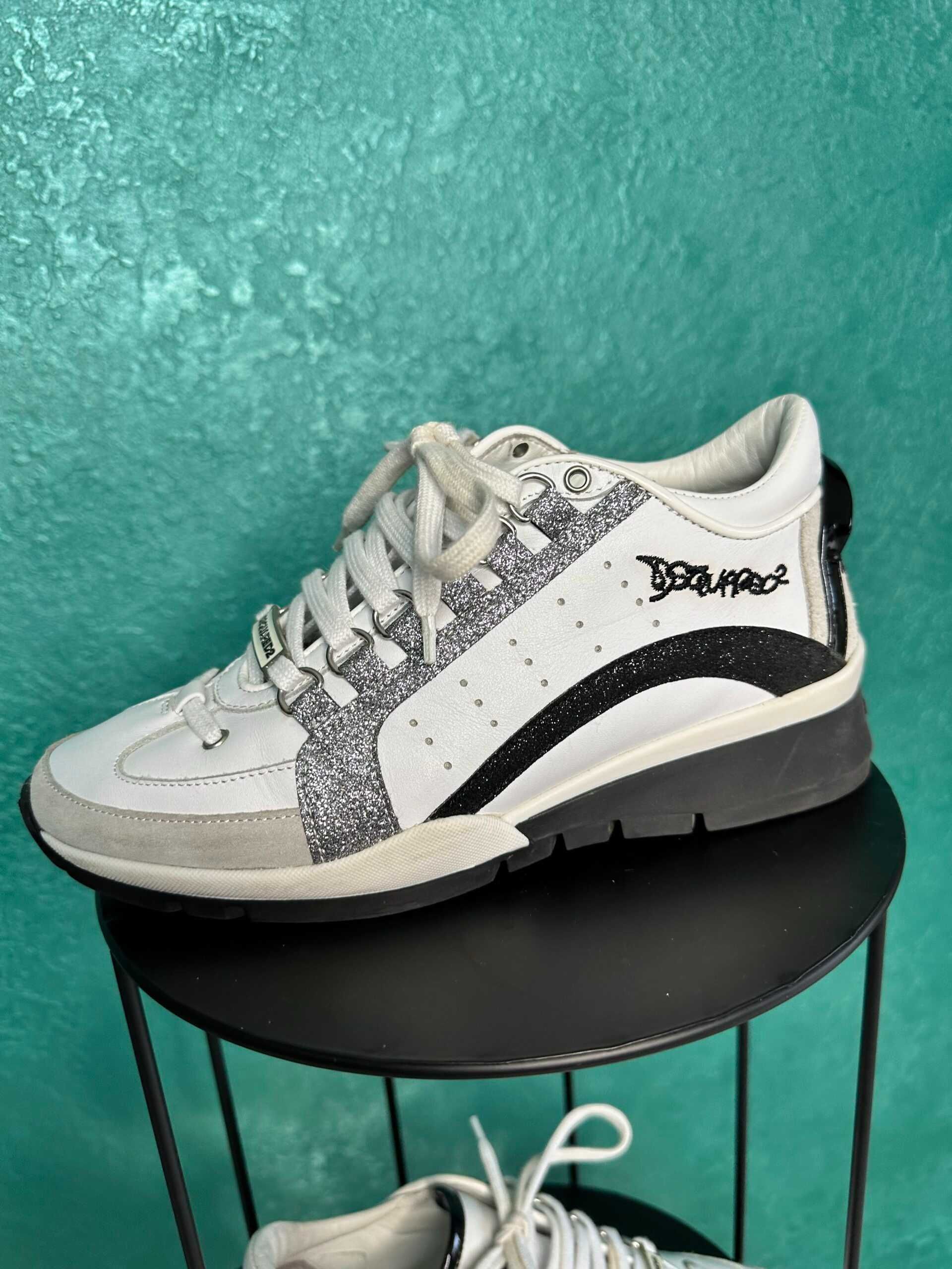 Sneakers DSQUARED2, piele, alb cu inserții argintii, mărimea 37