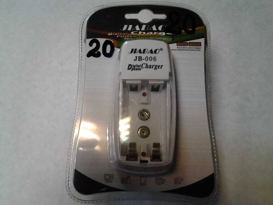 Incarcatoare Acumulatori AAA - AA - 9 V