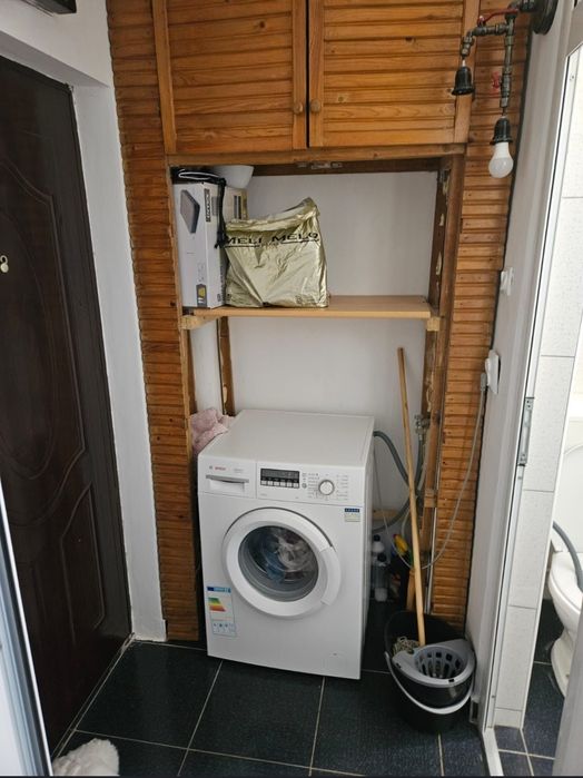 Inchiriez garsoniera