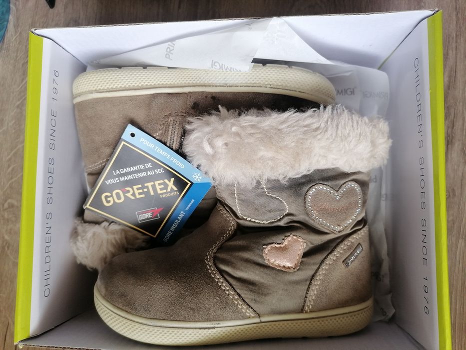 Топли зимни ботуши Primigi