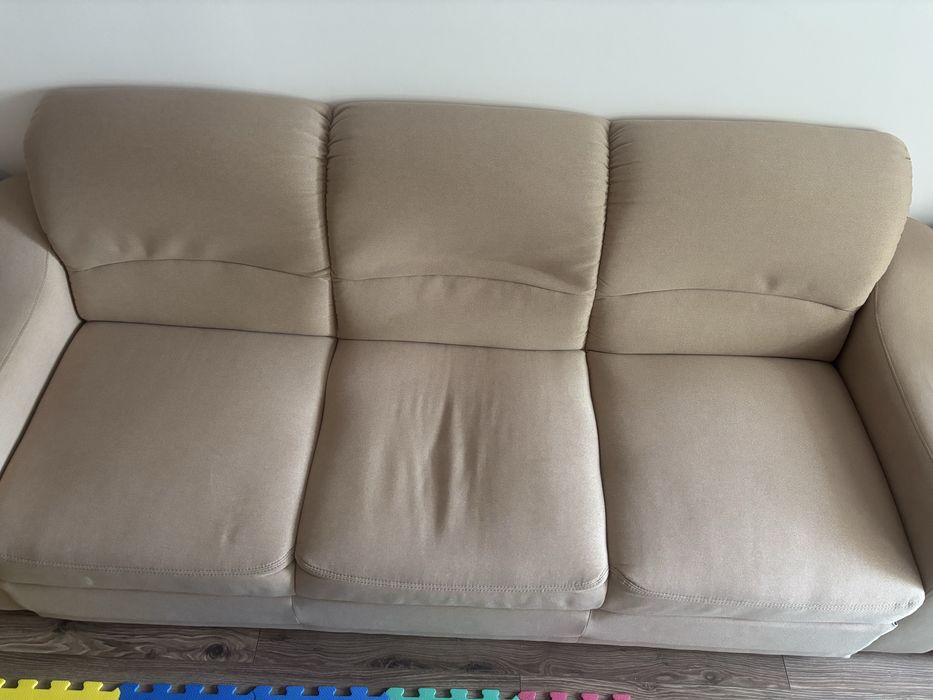 Canapea cu 2 fotolii