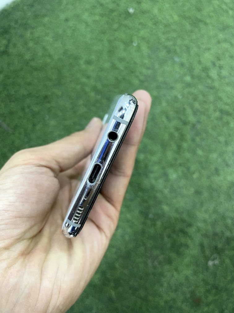 Samsung Galaxy S10e