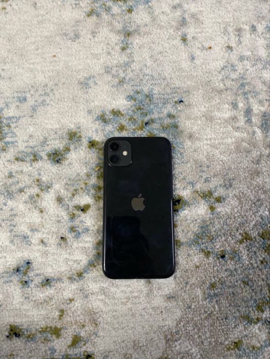 Продам Iphone 11
