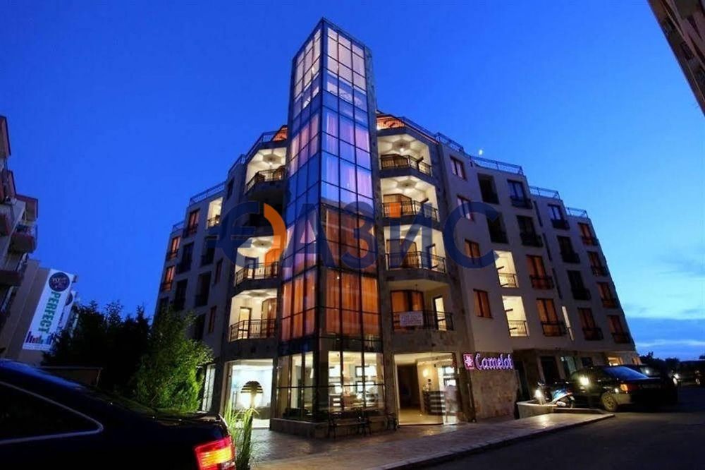 Двустаен апартамент в жилищен комплекс Camelot , Слънчев бряг,60кв.м,