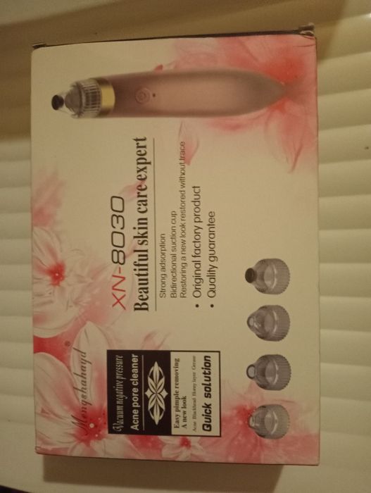 Aparat De Curatat Acneea Si Punctele Negre XN8030