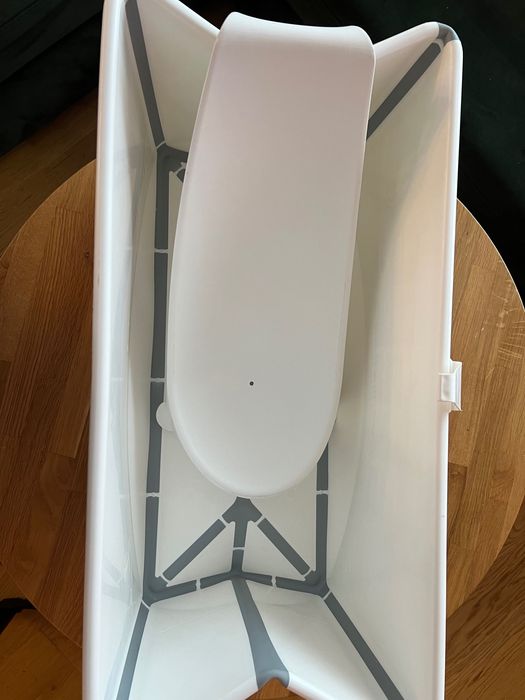 Stooke сгъваема бебешка вана с подложка за новородено