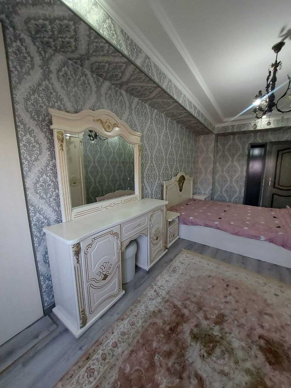 Продам квартиру на Ц5 3/8/9  Своя, срочно. Egasi, zudlik sotiladi