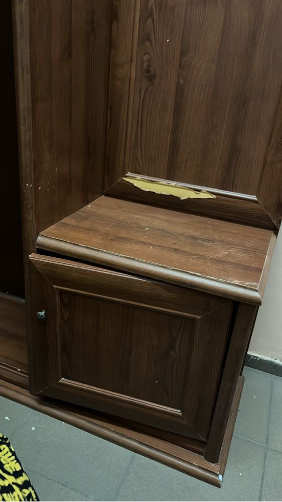 Шкаф отдам бесплатно