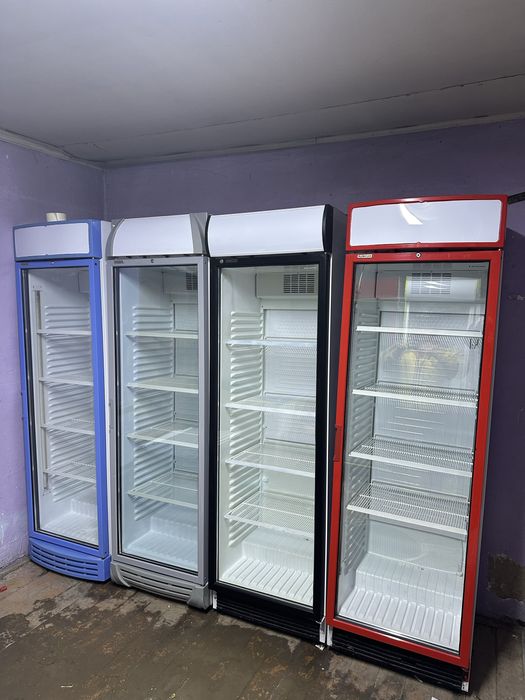 Витринне холодильник