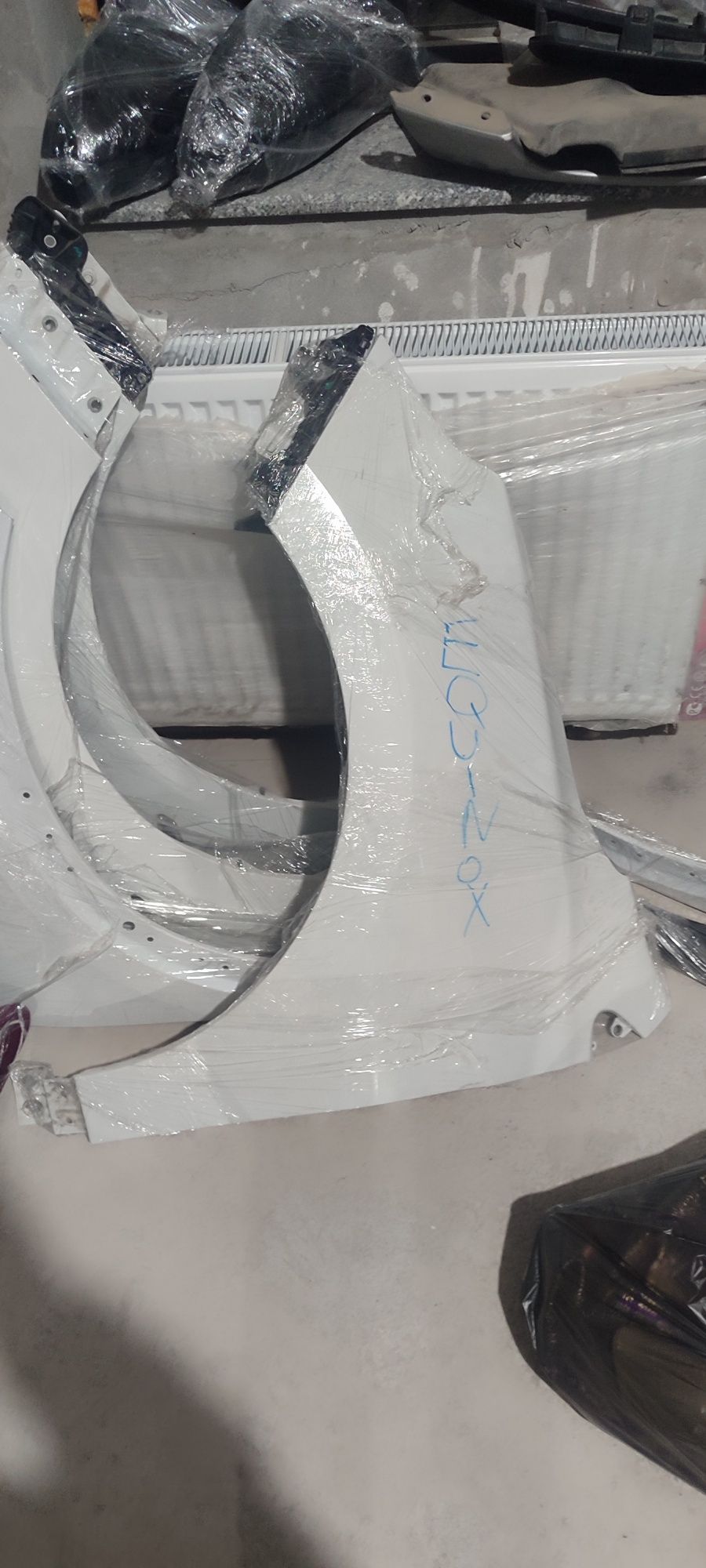 Monza qanot oq equinox qanot oq
