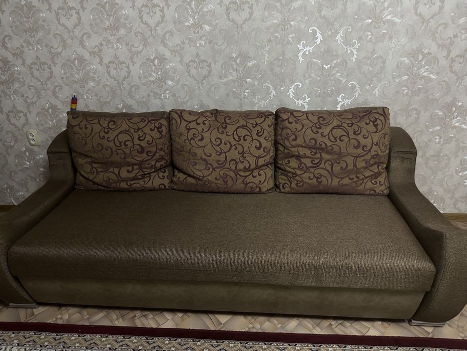Диван для зала или гостиной