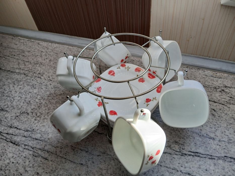 Set cafea 12 piese portelan marca Dinova Saina plus suport pastrare