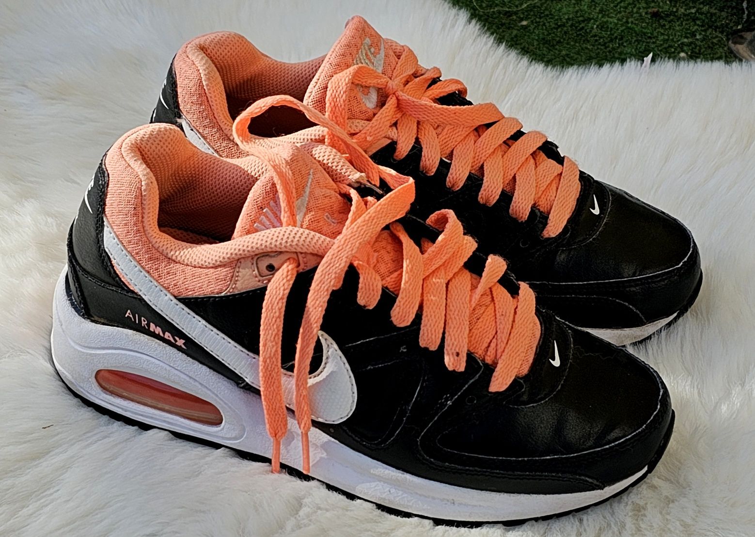 Nike Air Max Command Flex оригинални дамски сникърси естествена кож 38