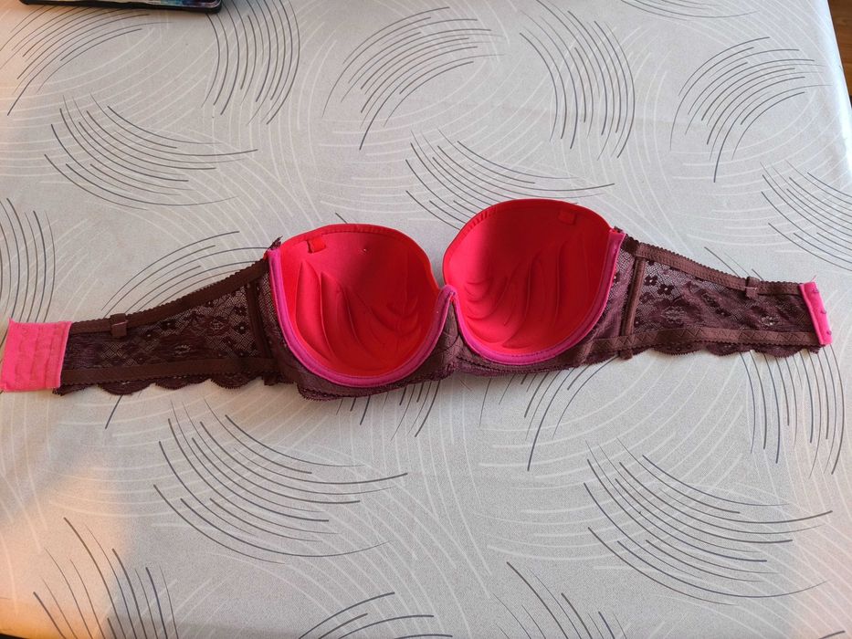 3 броя сутиен 80В
