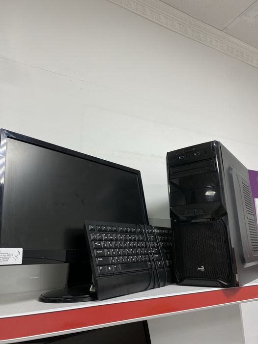 Системный блок core i3-7 / ssd 512 в подарок монитор и клавиратура