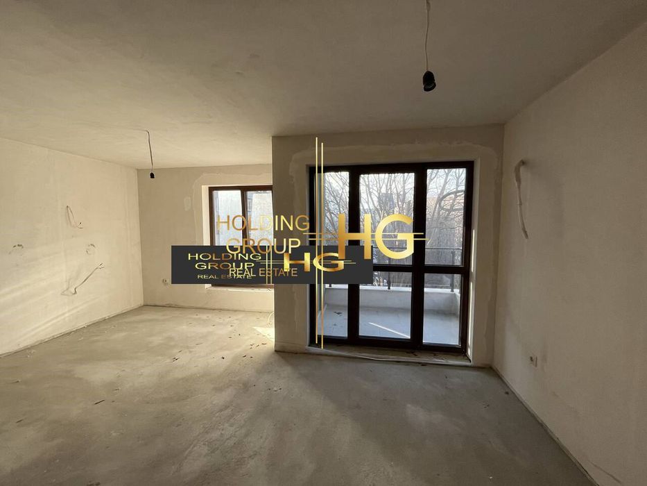 Продава се Двустаен апартамент в Варна, Чайка - 65 кв.м за 2460 €/кв.м - Снимка #1