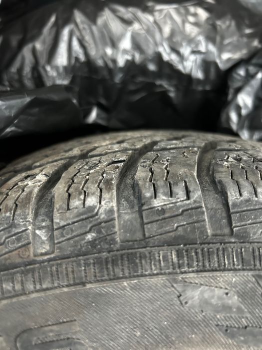 205/55/16 4 броя зимни гуми Nokian Snowproof