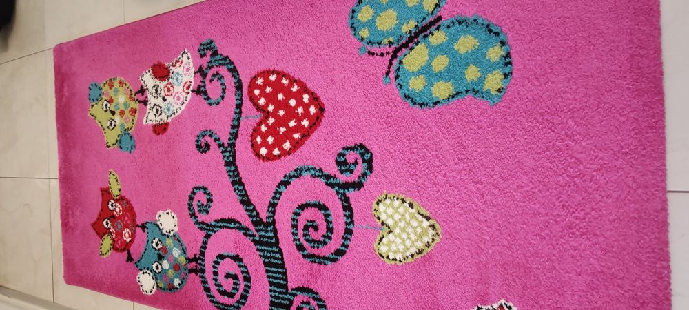 Covor camera fetițe