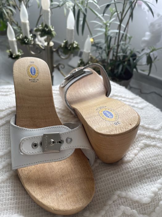 Saboti medicali Scholl