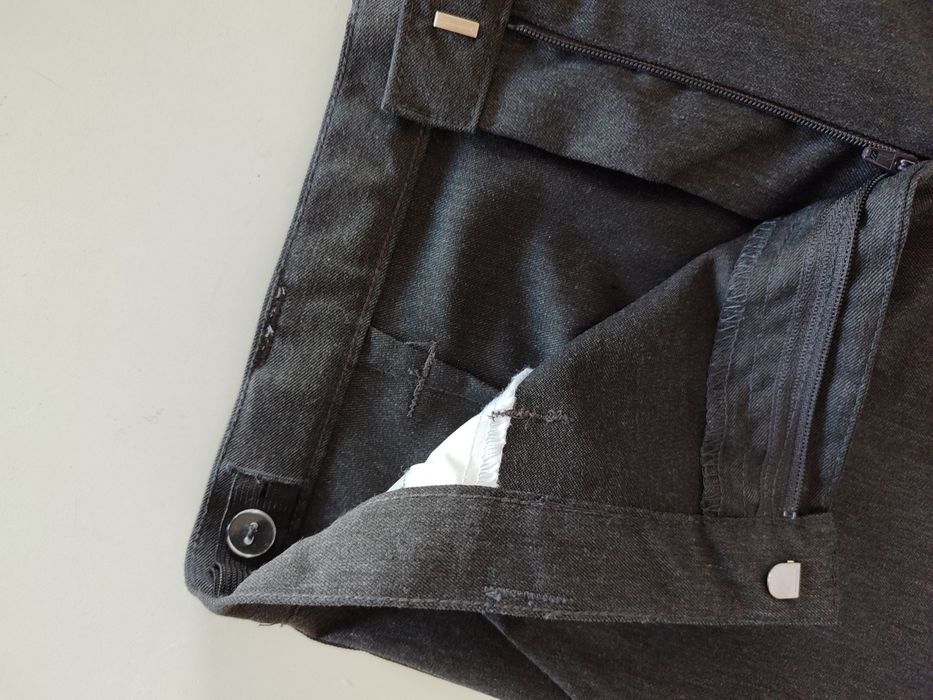 NOU Pantaloni gri, stofa, 12-13 ani