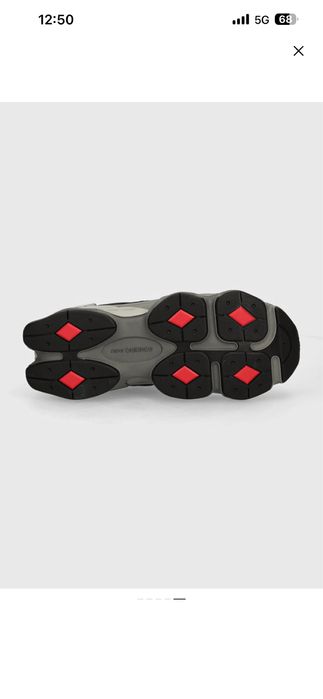 Чисто нови New balance 9060,оригинални,размер 39