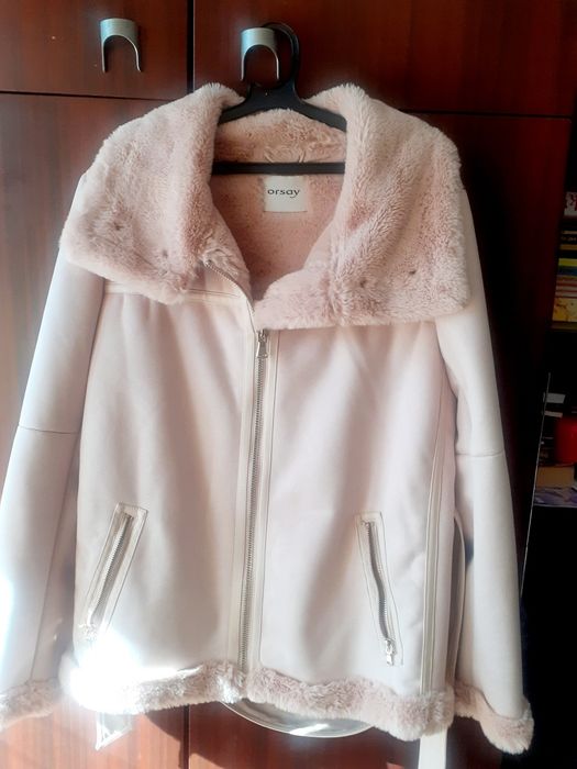 Продавам дамско яке от еко кожа