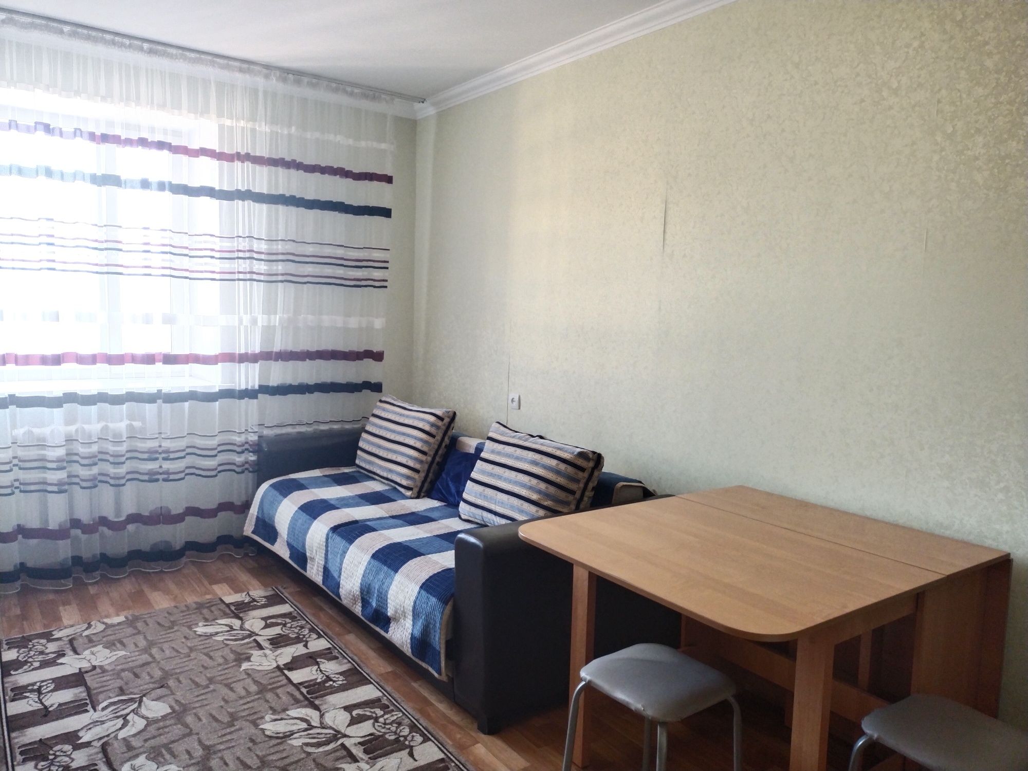 1 комнатная квартира посуточно почасам Айнаколь Кошкарбаева Жумабаева