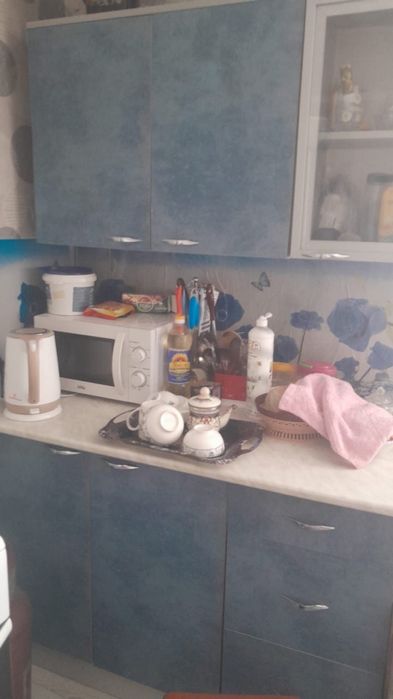 Продам Кухонный Гарнитур