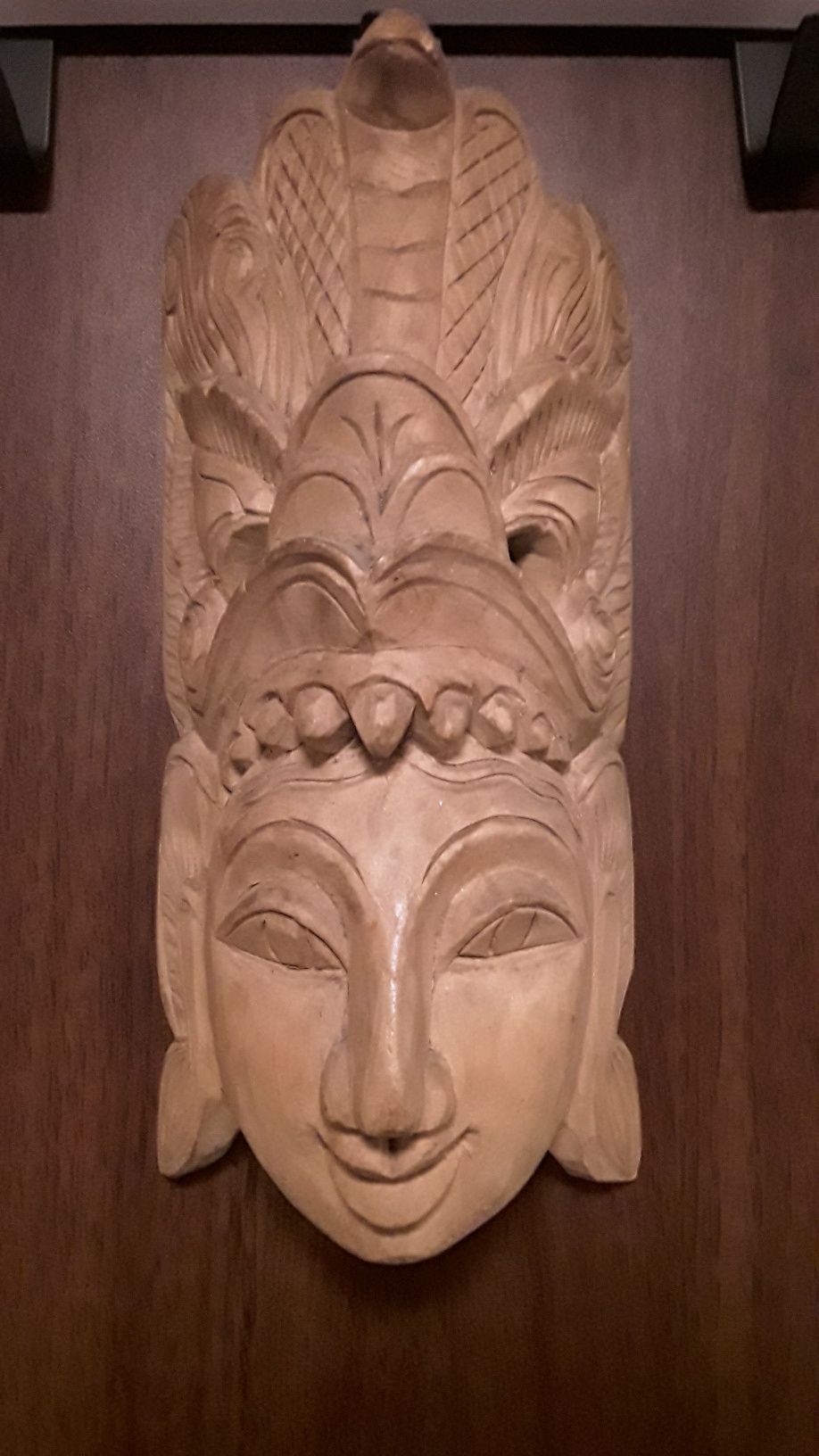 Masca din lemn sculptata,  provenienta India