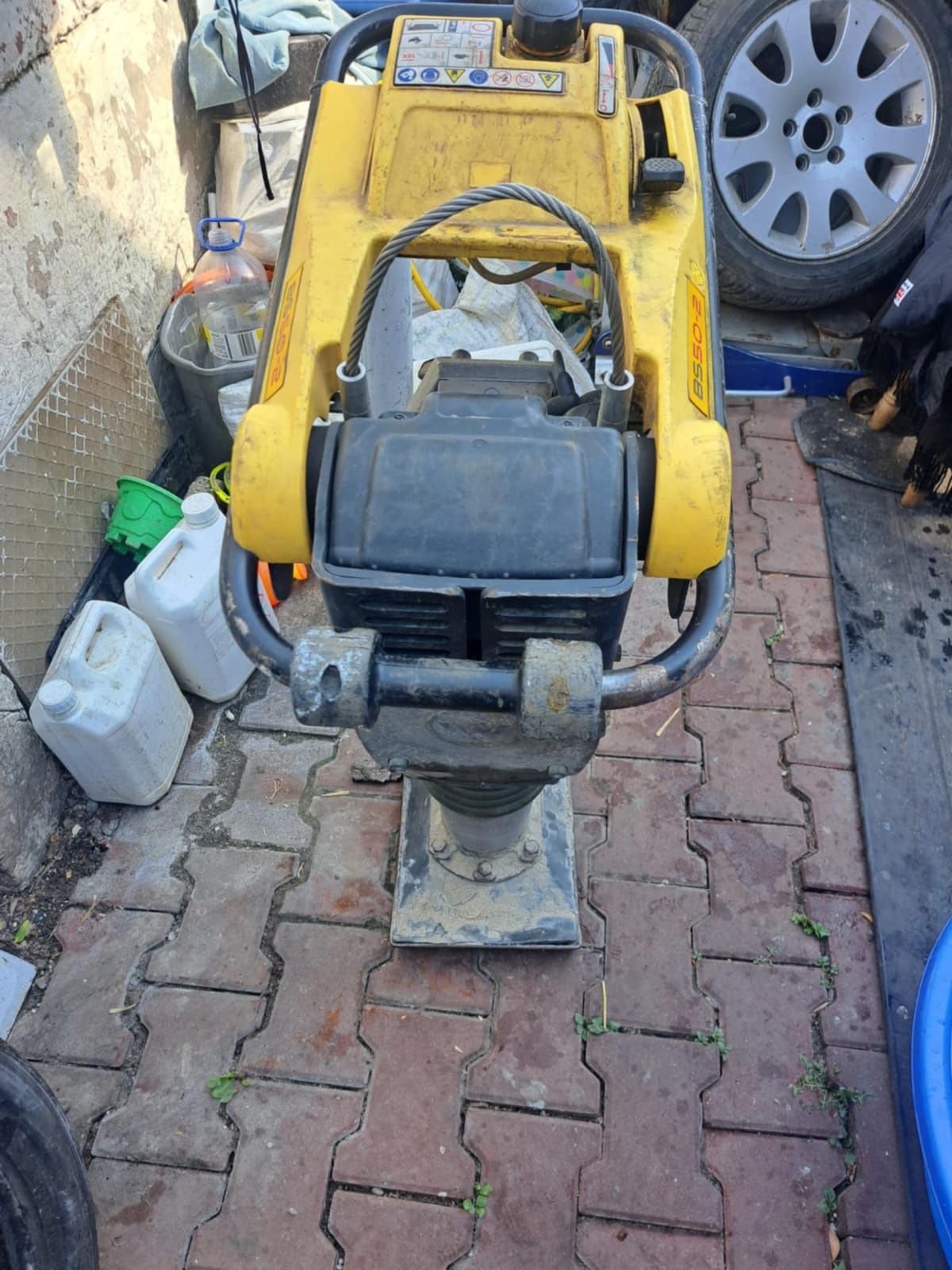 Mai compactor Wacker Neuson BS50-2 în stare excelentă
