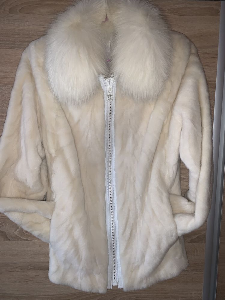 Дамско палто от визон и лисица