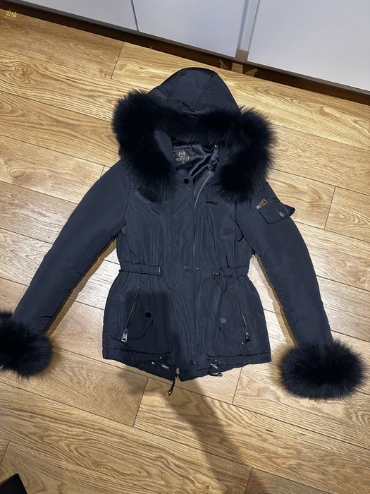 Черно яке с естествен косъм