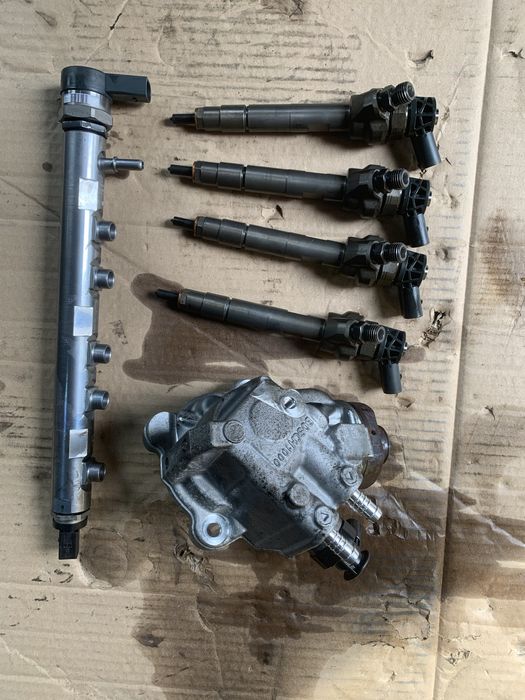 Kit injectie injectoare  pompa inalte bmw  n47d20c 143 cp euro5