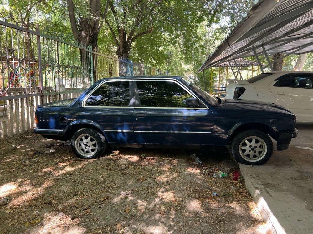Bmw e 30 cupe 1986