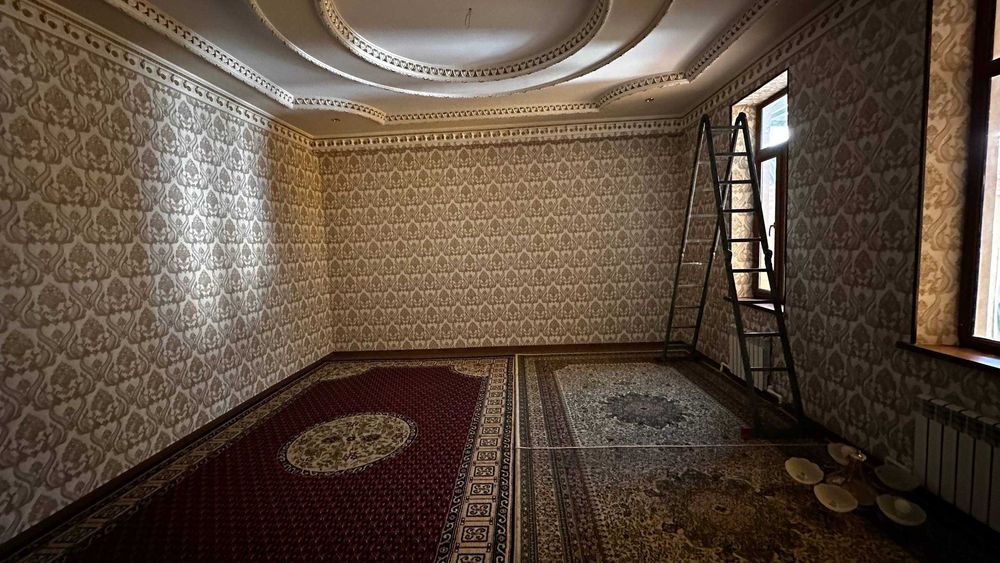 2 этажли 2 сотихдан иборат коттедж сотилади Карвон бозор