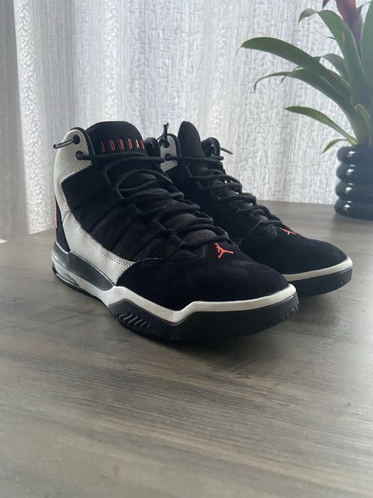 Jordan Max Aura 23