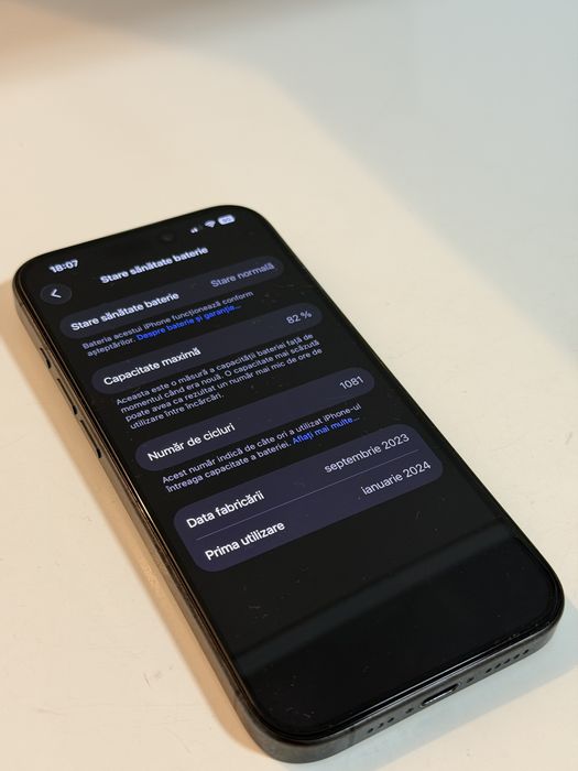 iPhone 15Pro 256GB Black titanium