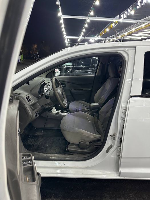 Chevrolet Cobalt 2022 4 pakalena metan