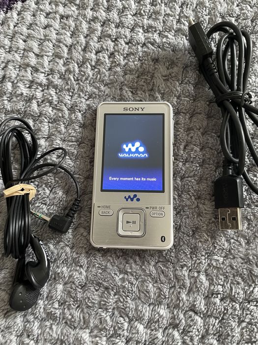 MP3 Player Audio SONY Walkman NWZ-A826 White cu Casti Sony,