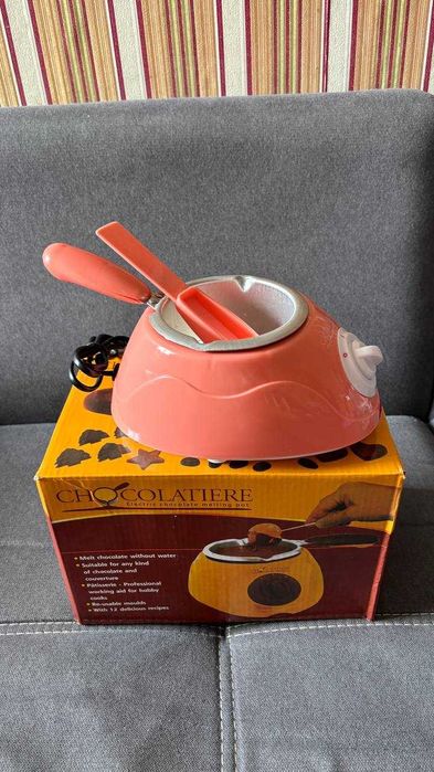 Шоколадница Chocolatiere (аппарат для шоколада), электронные весы