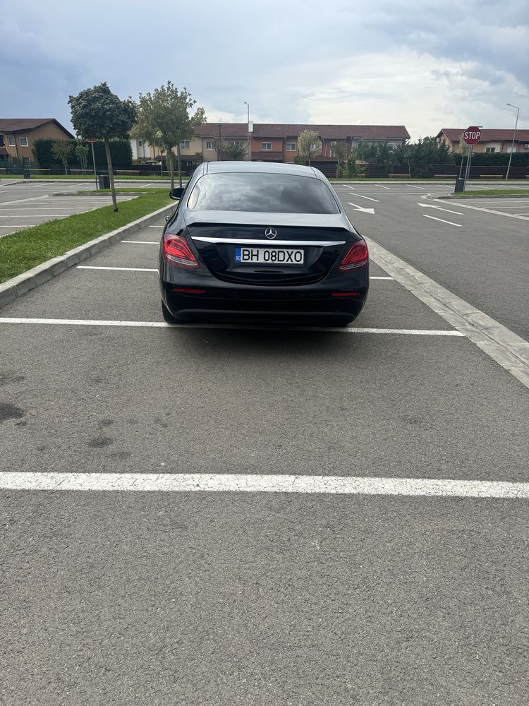 Vand Mercedes E220 automat